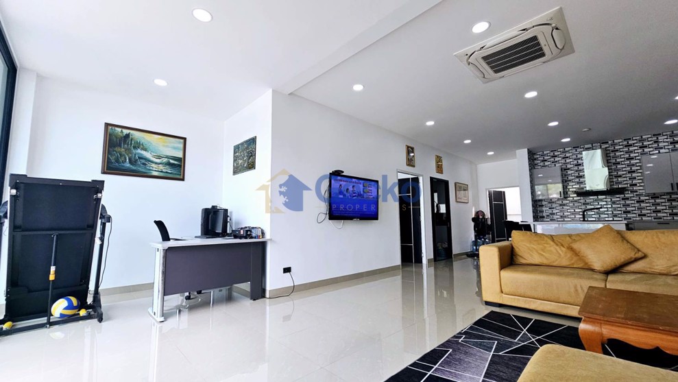 8 ห้องนอน บ้าน  พัทยาตะวันออก H011371 (Photo 4)