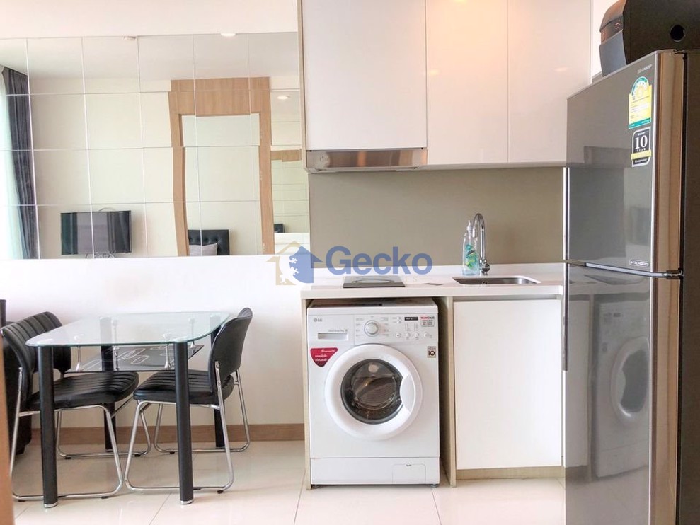 1 ห้องนอน คอนโดมิเนี่ยม in The Riviera Wongamat วงศ์อมาตย์ C011372 (Photo 4)