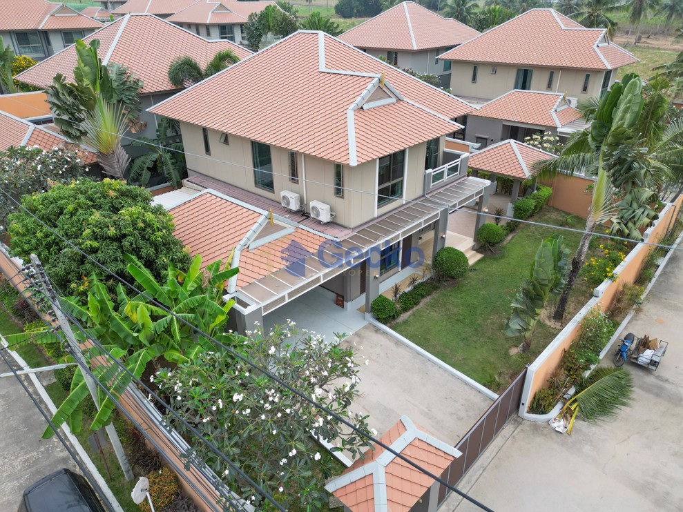 4 Bedrooms House in Grand Regent Pattaya   East Pattaya H011374 (Photo 1)