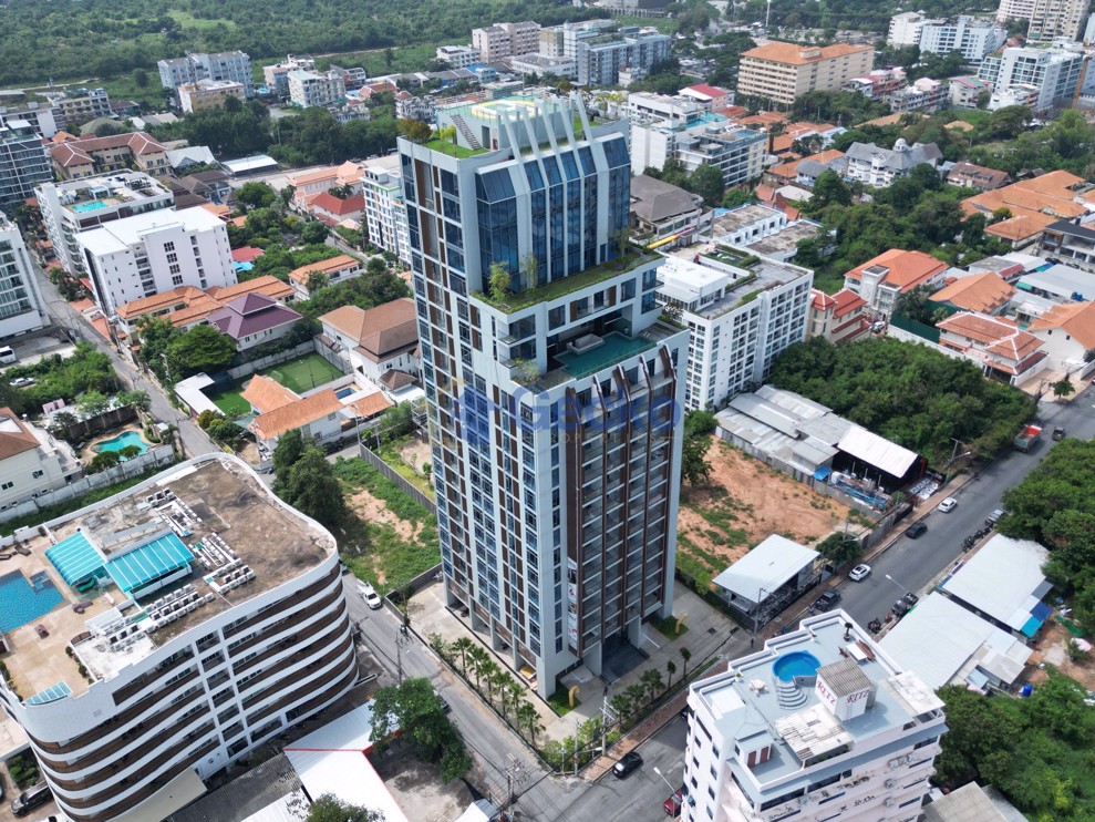Beverly Mountain Bay Pattaya (Cover Photo)