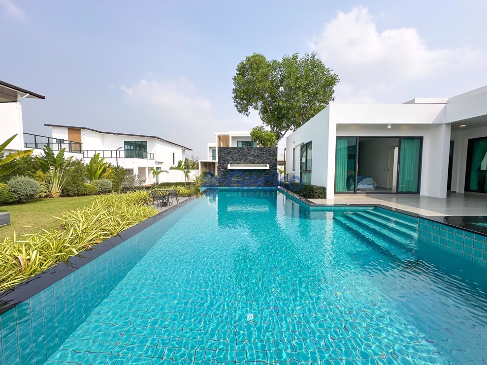 4 Bedrooms House in Palm Lakeside  East Pattaya H007170 (Photo 2)
