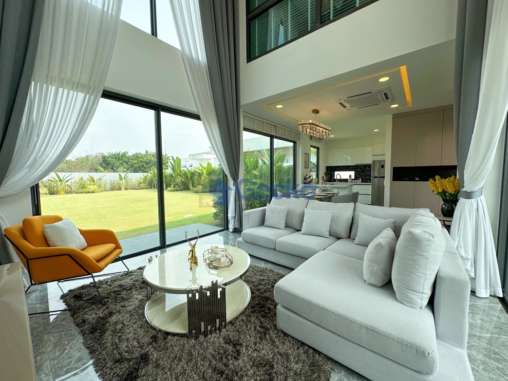 6 Bedrooms House in Palm Lakeside  East Pattaya H007173 (Photo 4)