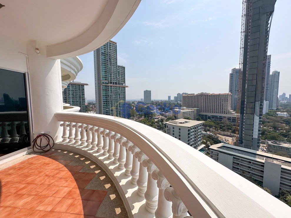 1 Bedroom Condo in Park Beach  Wongamat C011382 (Photo 2)