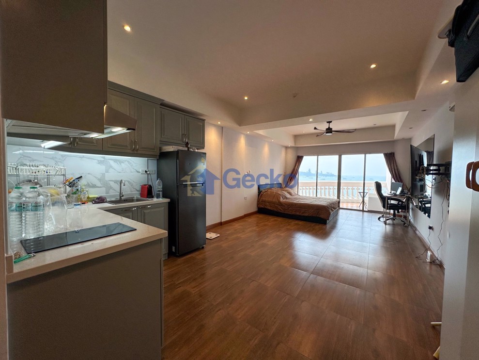 1 Bedroom Condo in Park Beach  Wongamat C011382 (Photo 4)