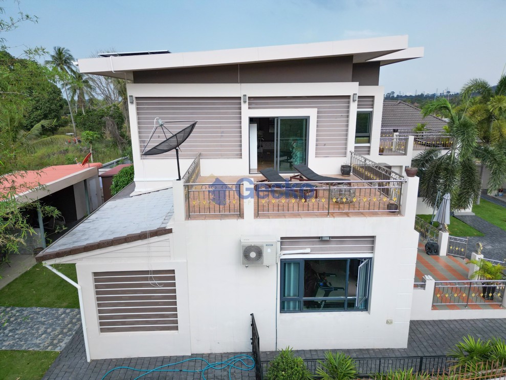 5 Bedrooms House  Bang Saray H005022 (Photo 3)