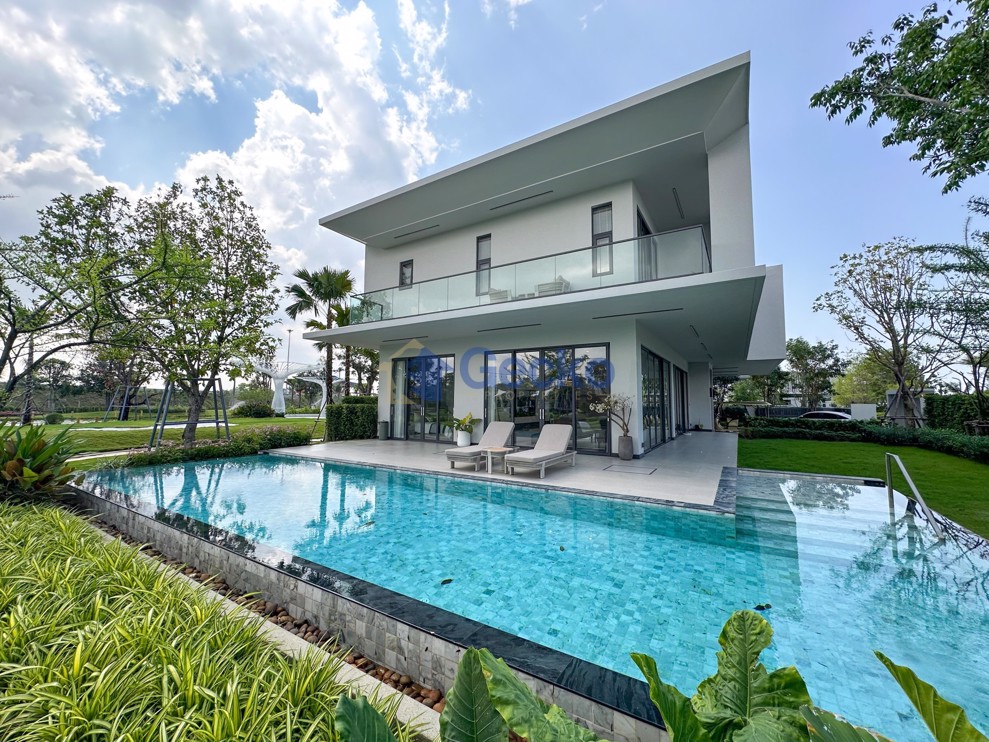 4 Bedrooms House in Glory Village Pattaya  Huay Yai H010013 (Cover Photo)