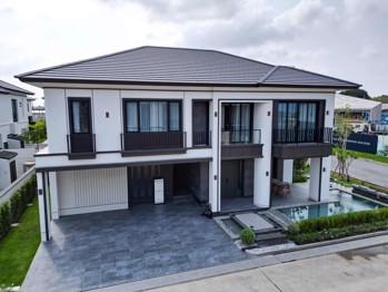 4 Bedrooms House in Chieftain  East Pattaya H011125