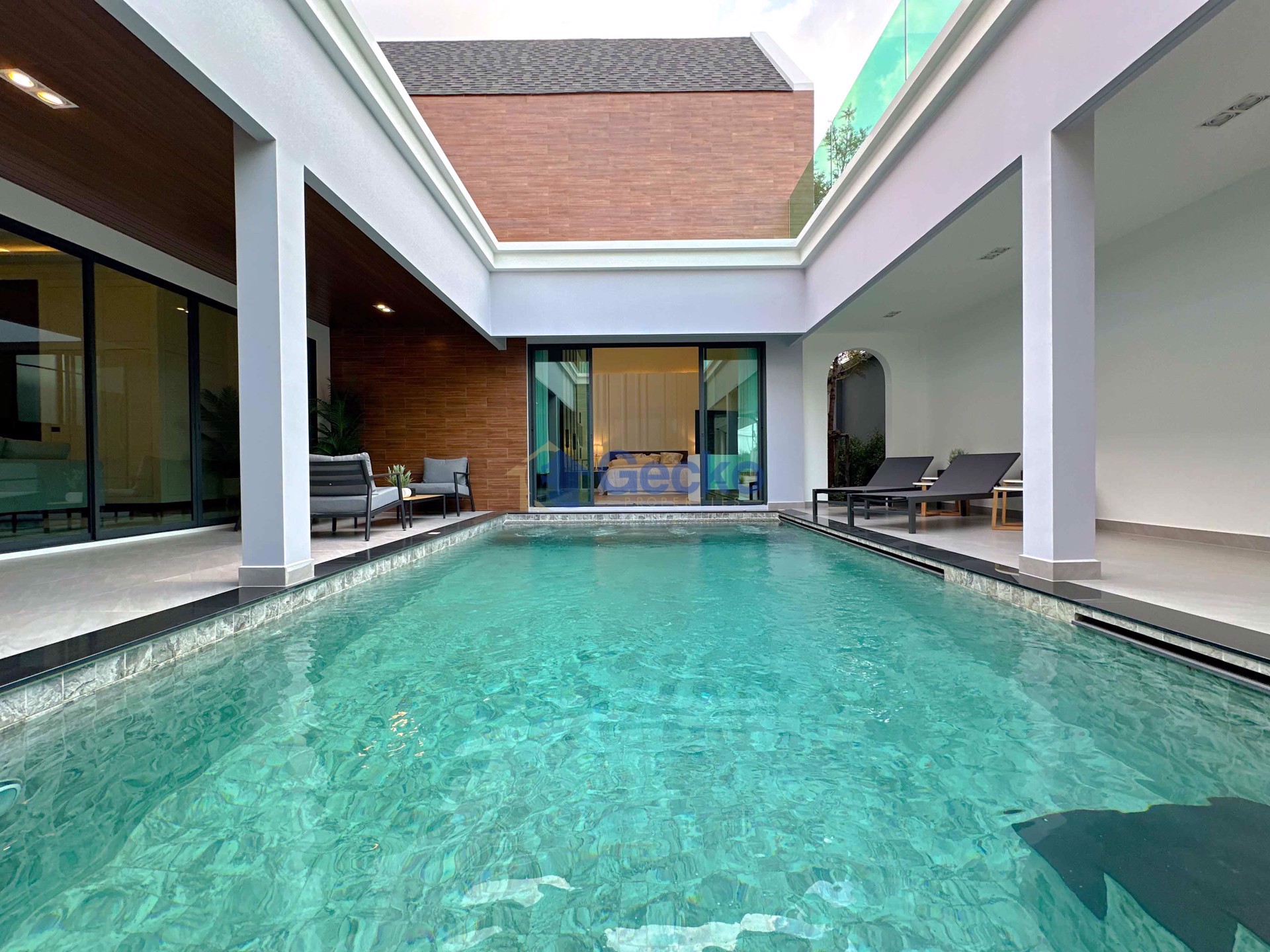 4 ห้องนอน บ้าน in Bibury  พัทยาตะวันออก H011248