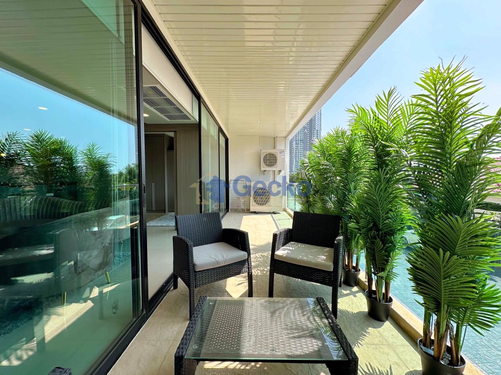 2 Bedrooms Condo in Gardenia Pattaya Jomtien C011467 (Cover Photo)