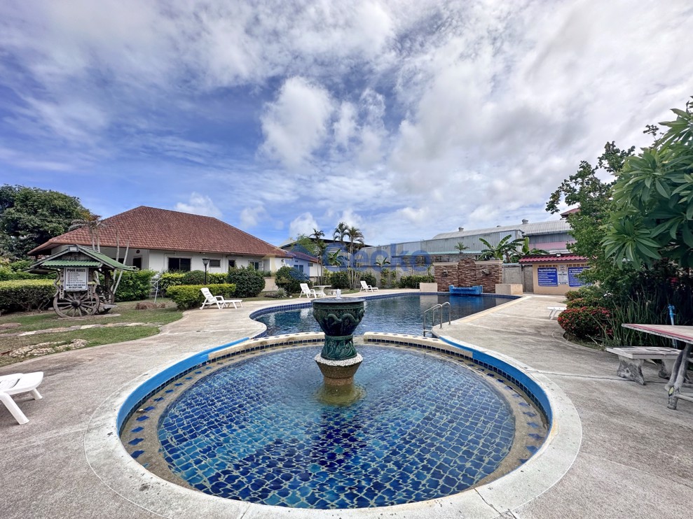 Pattaya Hill Village 1 (Photo 1)