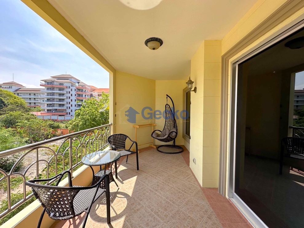 1 Bedroom Condo in Nordic Park Hill Pratumnak C011420 (Photo 2)