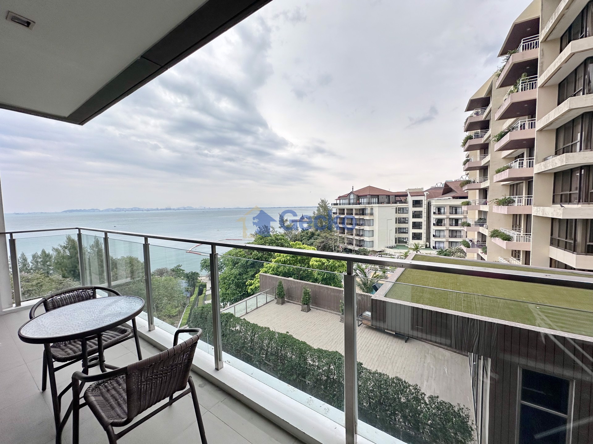 1 ห้องนอน คอนโดมิเนี่ยม in Baan Plai Haad Pattaya วงศ์อมาตย์ C011506