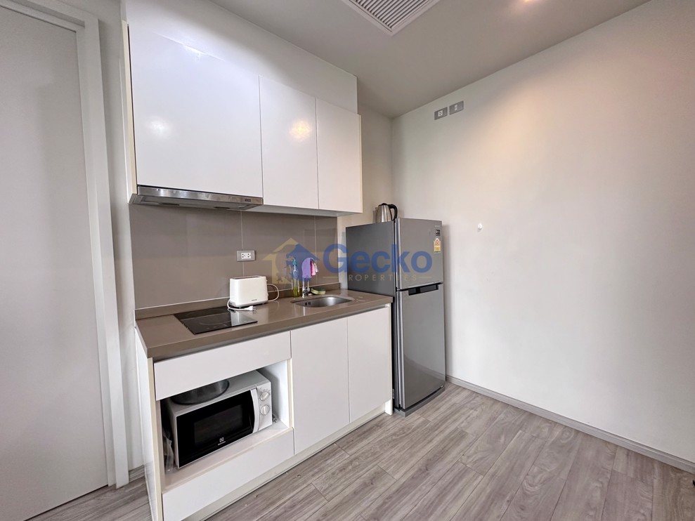 1 ห้องนอน คอนโดมิเนี่ยม in Baan Plai Haad Pattaya วงศ์อมาตย์ C011506 (Photo 4)