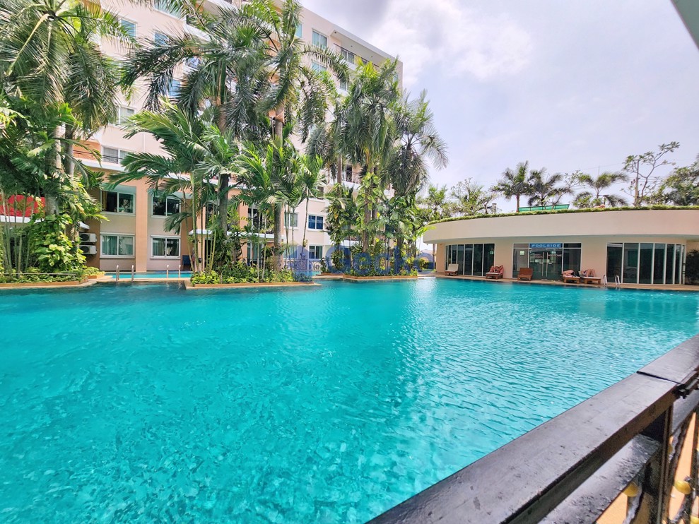 1 Bedroom Condo in Paradise Park Jomtien C011507 (Photo 1)