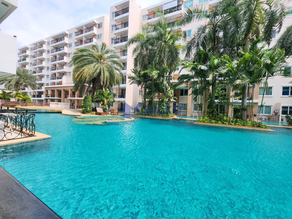 1 Bedroom Condo in Paradise Park Jomtien C011507 (Photo 2)