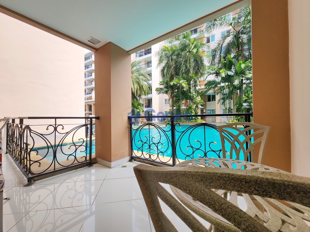1 Bedroom Condo in Paradise Park Jomtien C011507 (Photo 3)