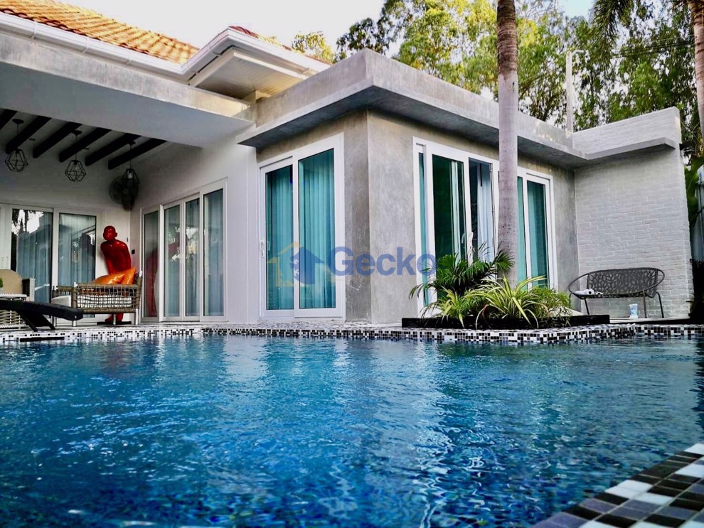 1 Bedroom House in Majestic Residence  Pratumnak H011523 (Cover Photo)