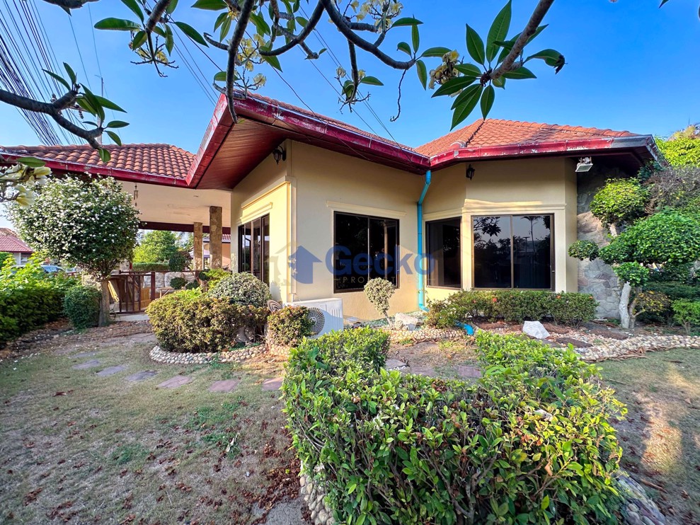 3 Bedrooms House in Pattaya Hill Village 1  East Pattaya H006157 (Cover Photo)