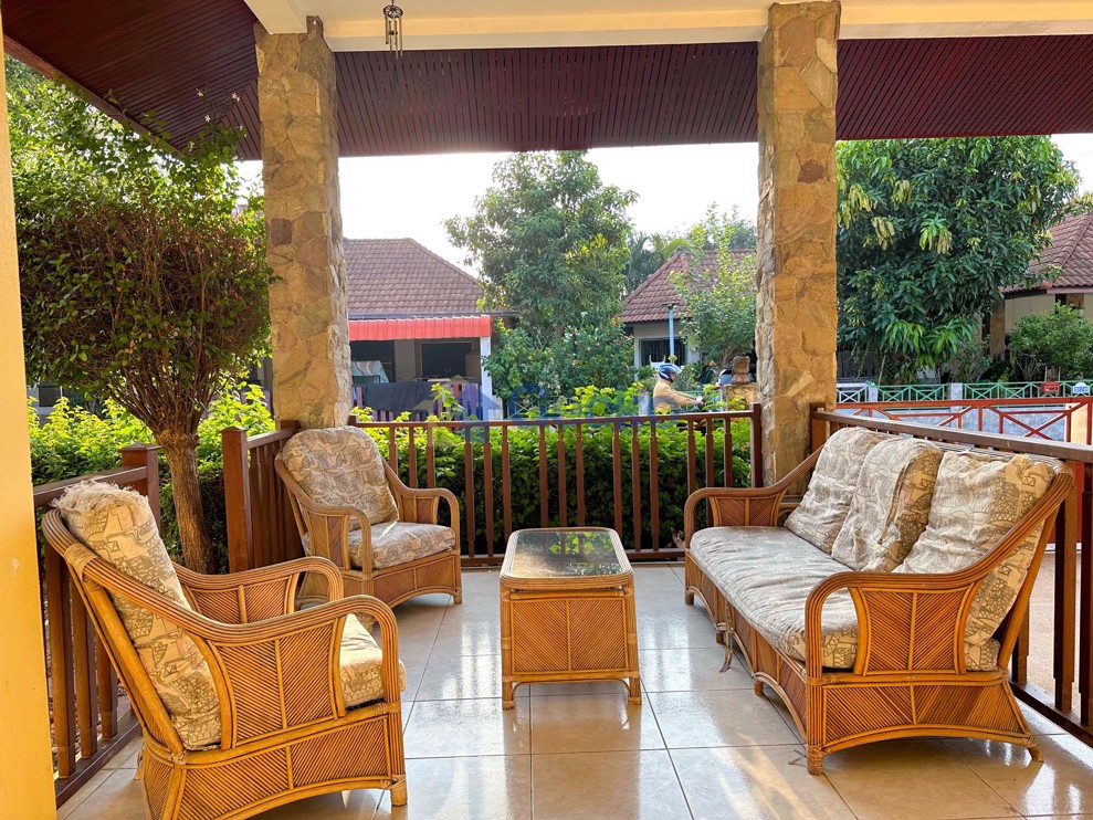 3 Bedrooms House in Pattaya Hill Village 1  East Pattaya H006157 (Photo 2)
