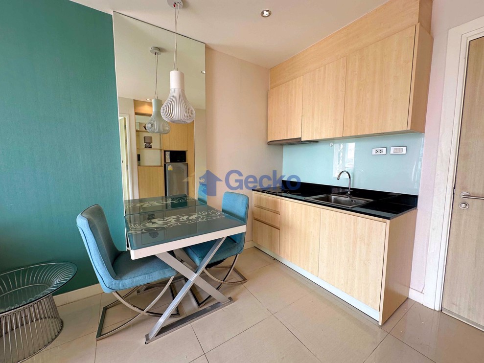1 Bedroom Condo in Grande Caribbean Condo Resort Jomtien C011543 (Photo 3)