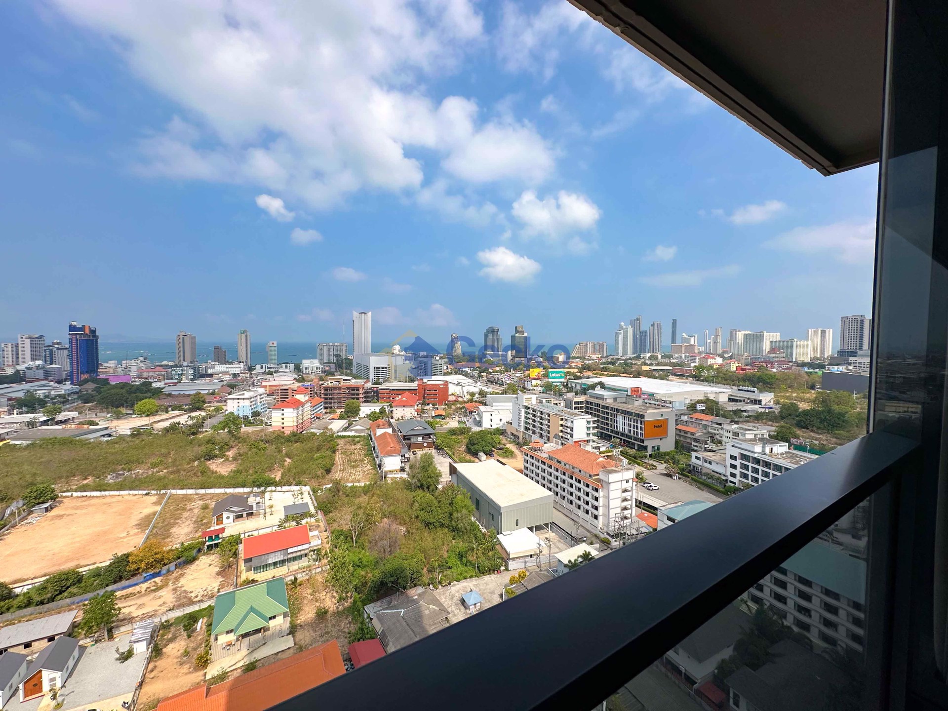 1 ห้องนอน คอนโดมิเนี่ยม in Once Pattaya พัทยาเหนือ C011547