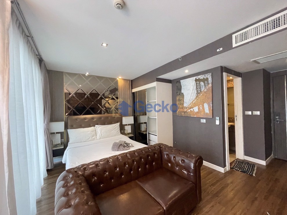 Studio Condo in Centara Avenue Residence and Suites Central Pattaya C011550 (Photo 3)