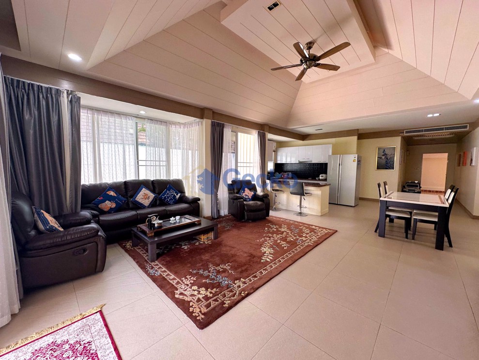 3 ห้องนอน บ้าน in Thai Charming Home  พัทยาตะวันออก H011561 (Photo 2)