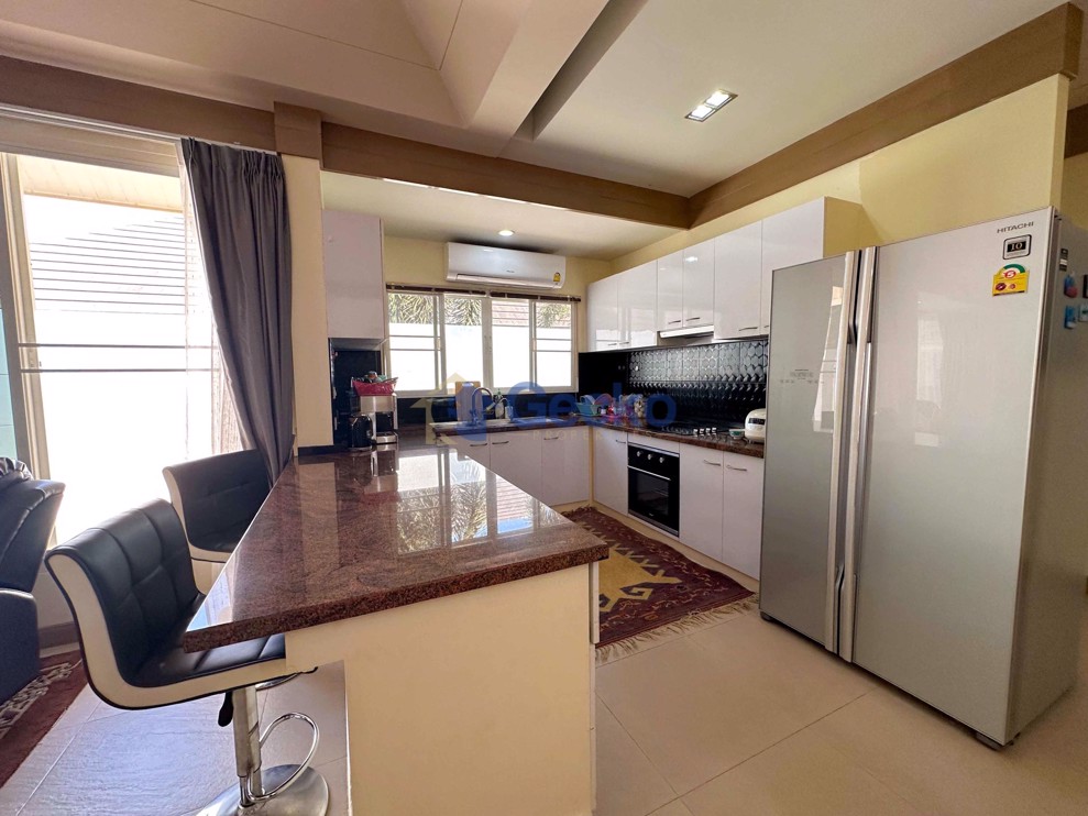 3 ห้องนอน บ้าน in Thai Charming Home  พัทยาตะวันออก H011561 (Photo 4)
