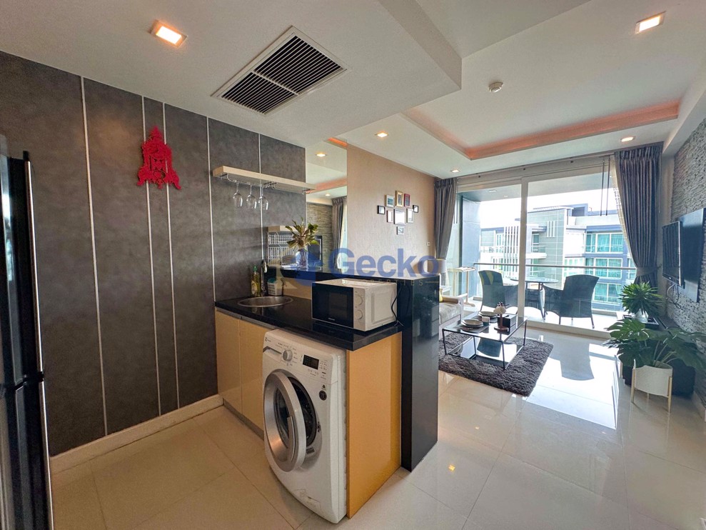 1 ห้องนอน คอนโดมิเนี่ยม in Apus Condominium พัทยากลาง C011487 (Photo 2)