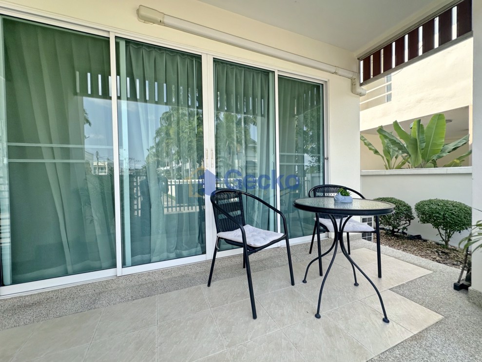 3 Bedrooms House in The Meadows  East Pattaya H011567 (Photo 3)