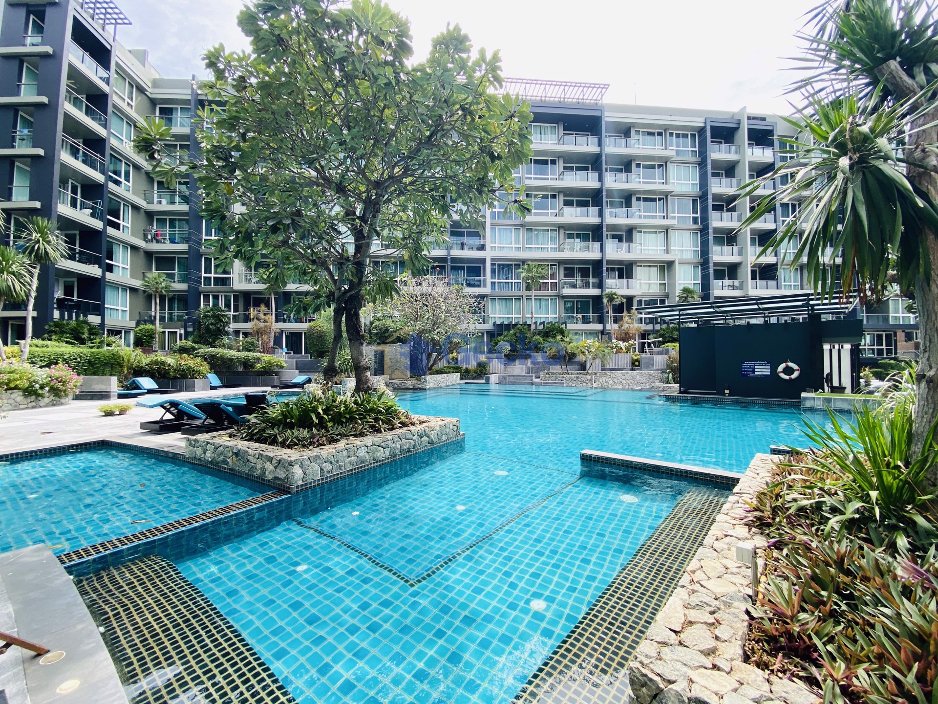 1 Bedroom Condo in Apus Condominium Central Pattaya C011576