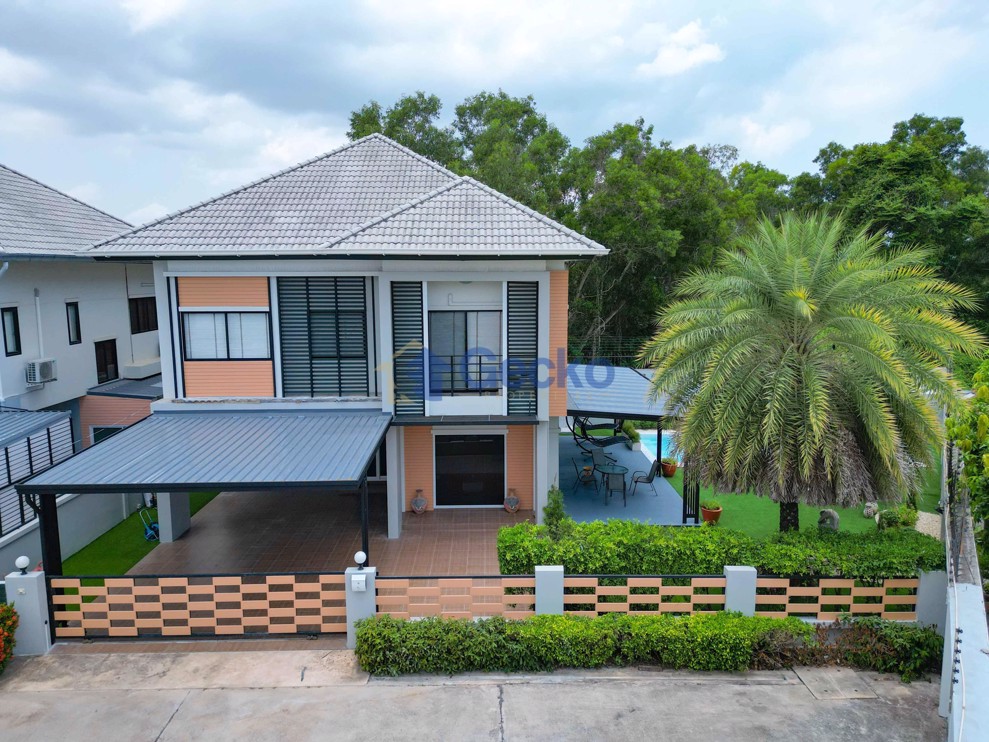 3 ห้องนอน บ้าน in Patta Village  พัทยาตะวันออก H011327 (Cover Photo)