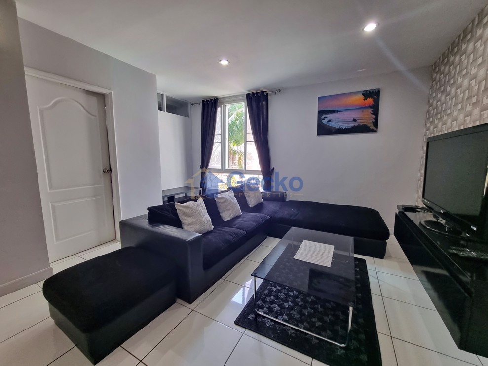 2 Bedrooms Condo in The Lofts Pratumnak Pratumnak C011590 (Photo 3)