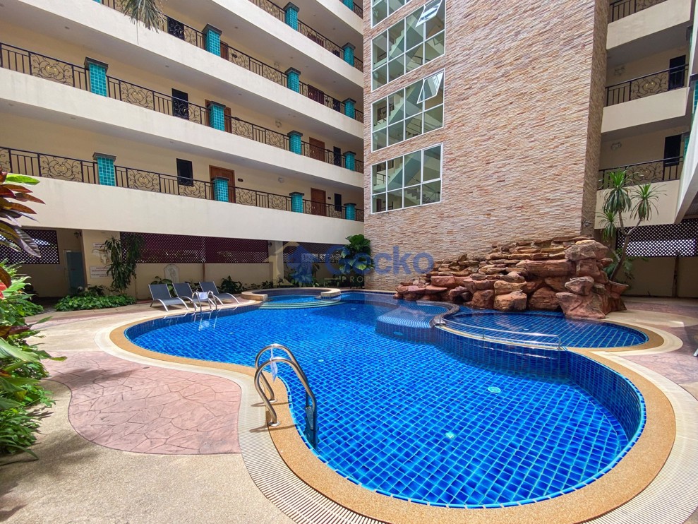 1 Bedroom Condo in Nova Atrium Central Pattaya C011607 (Cover Photo)