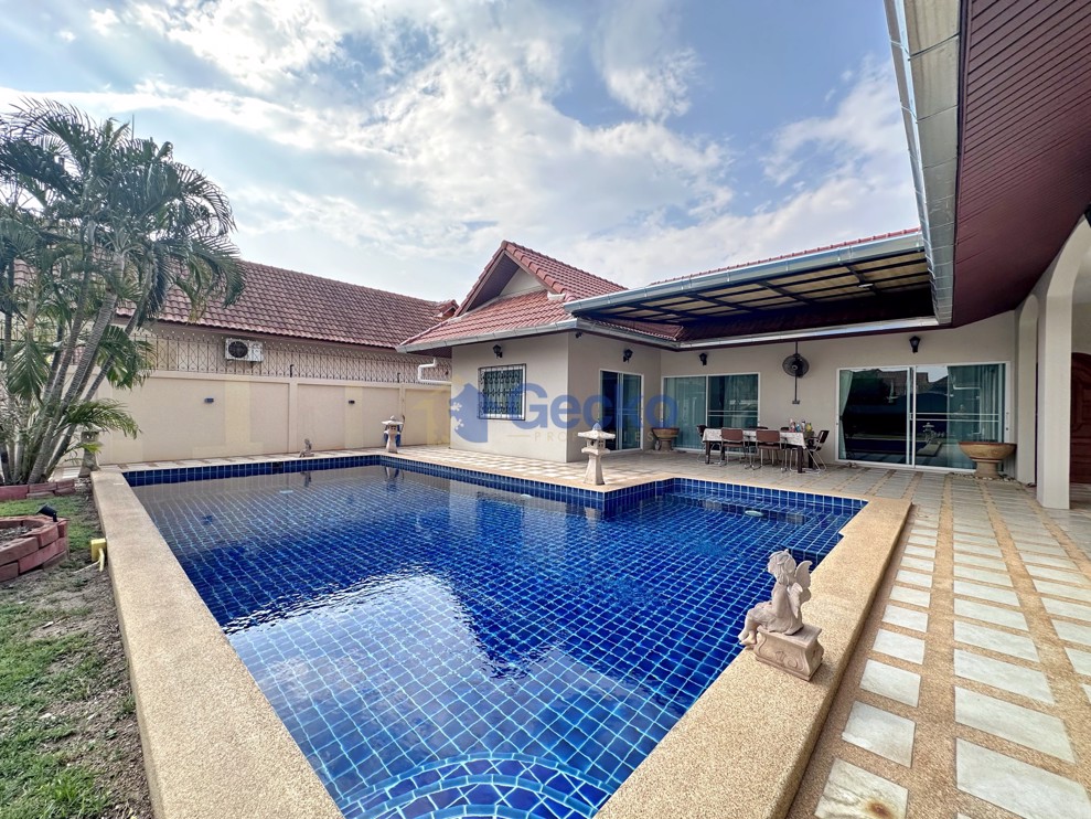 3 ห้องนอน บ้าน  พัทยาตะวันออก H011611 (Photo 1)