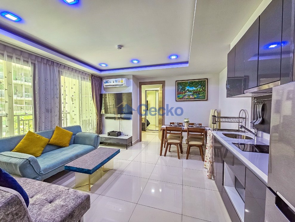 2 Bedrooms Condo in Arcadia Beach Continental South Pattaya C011615 (Photo 4)