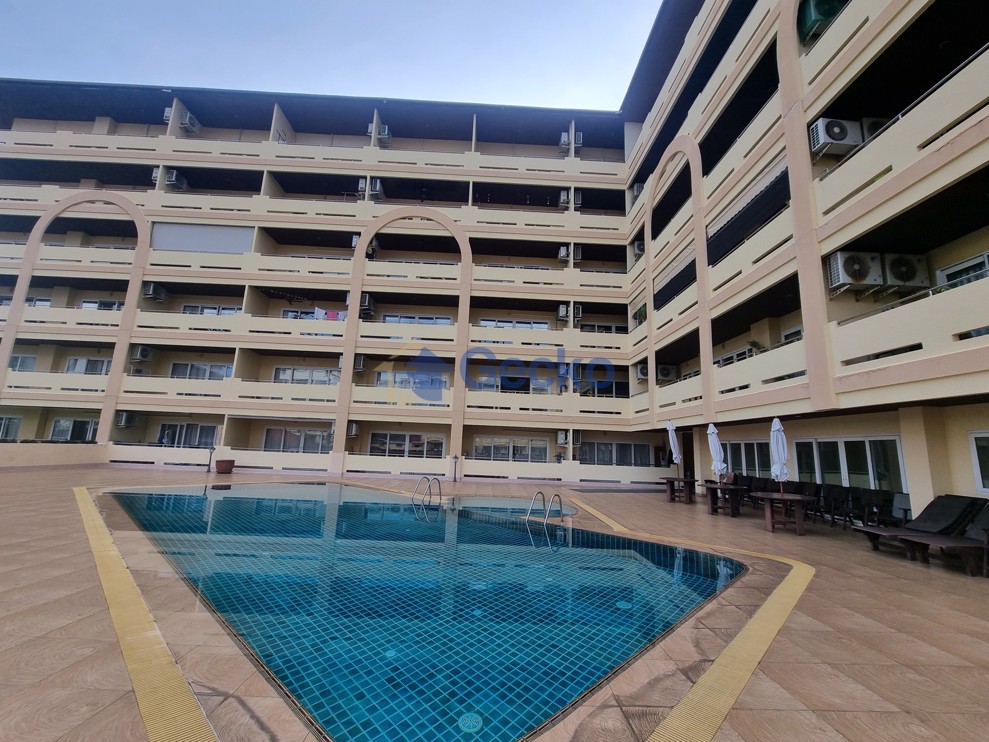 Studio Condo in View Talay Residence 3 Jomtien C011617 (Cover Photo)