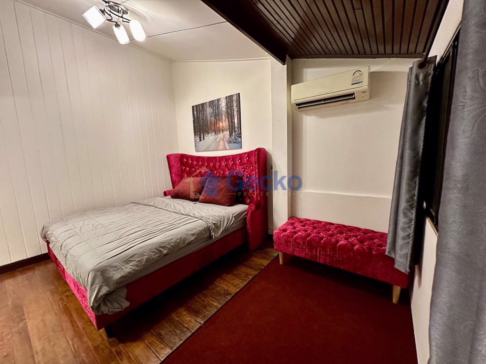 5 ห้องนอน บ้าน  จอมเทียน H011618 (Photo 3)