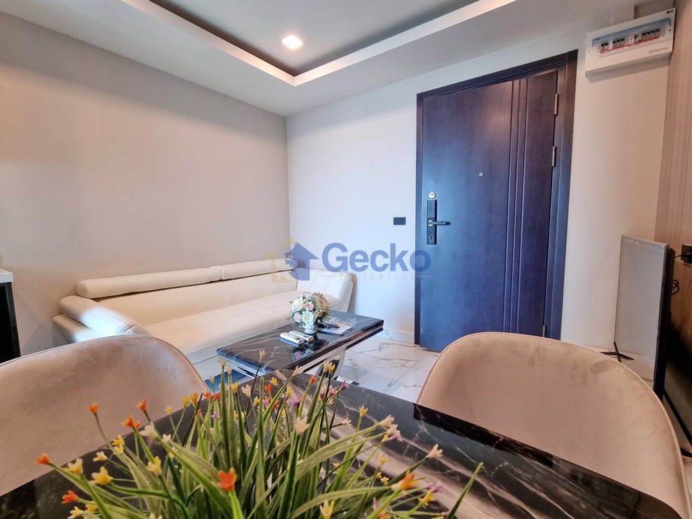 1 Bedroom Condo in Arcadia Millennium Tower South Pattaya C011624 (Photo 4)