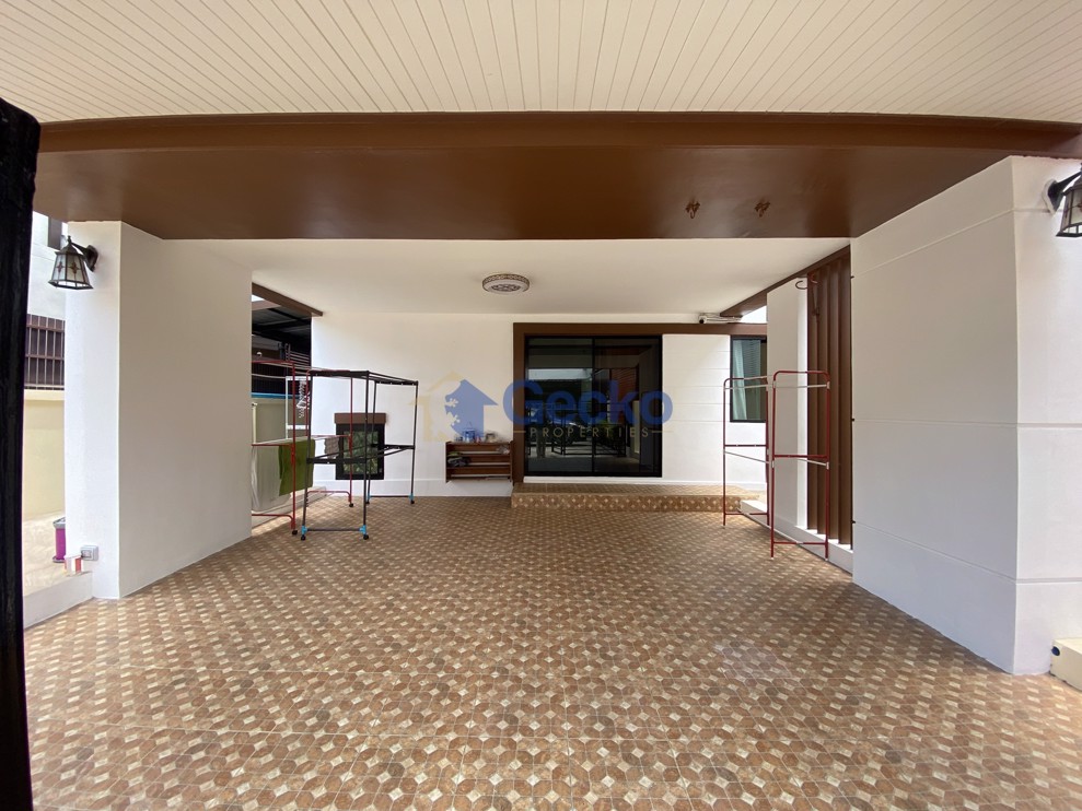 3 Bedrooms House in Far Greenery Village  North Pattaya H011625 (Photo 1)