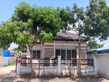 2 Bedrooms House in Rattanakorn village 24  Pattaya H011628