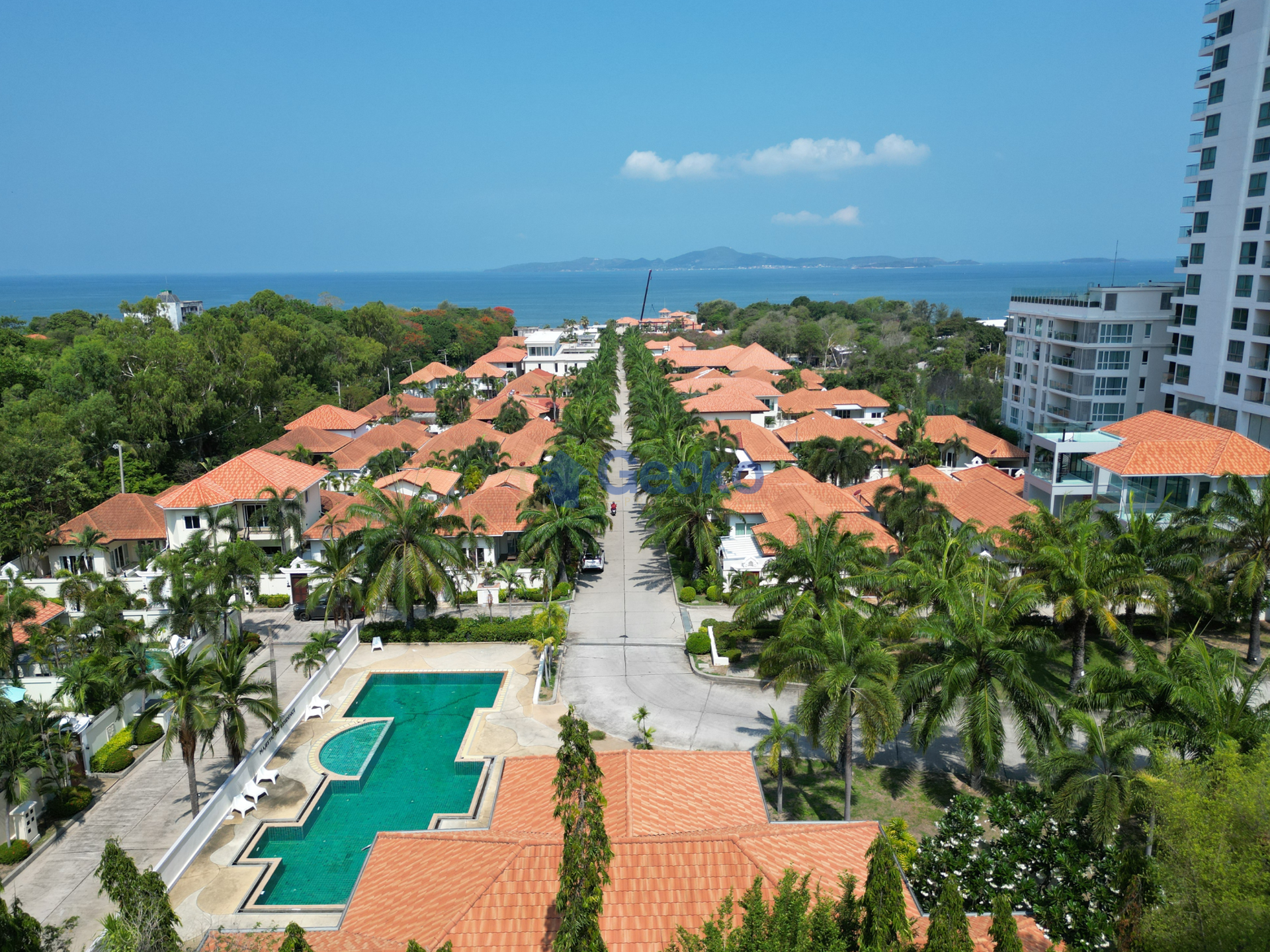 Majestic Residence