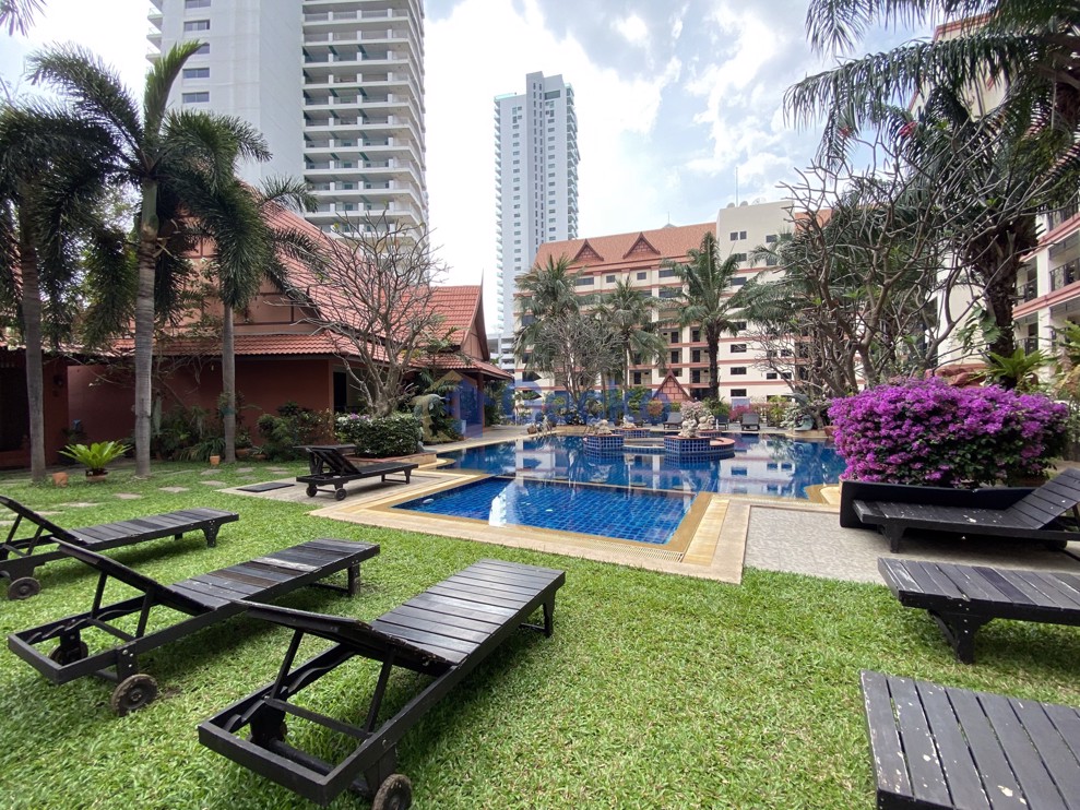 1 ห้องนอน คอนโดมิเนี่ยม in Nova Mirage วงศ์อมาตย์ C011636 (Photo 1)
