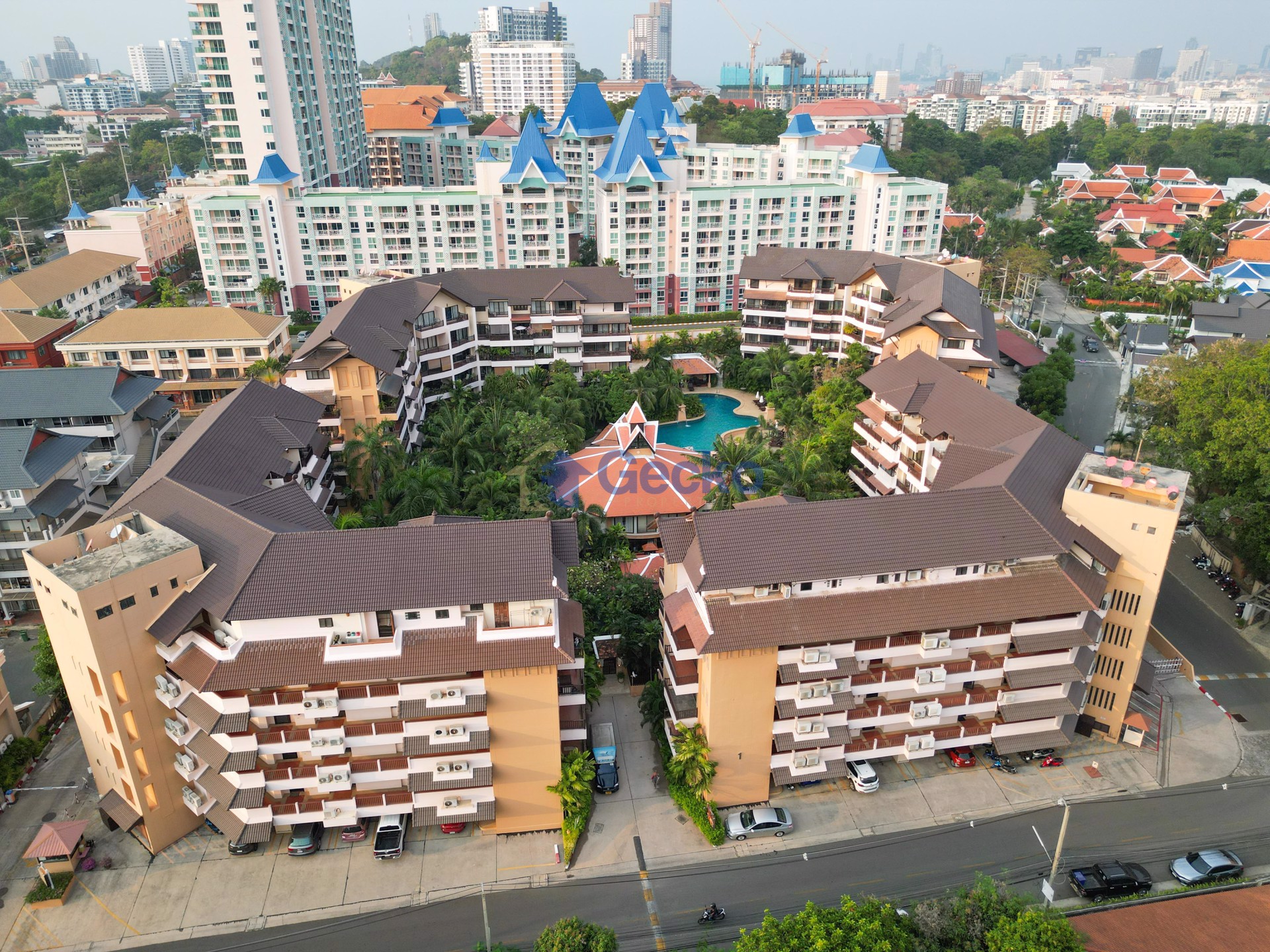Chateau Dale Thabali Condo
