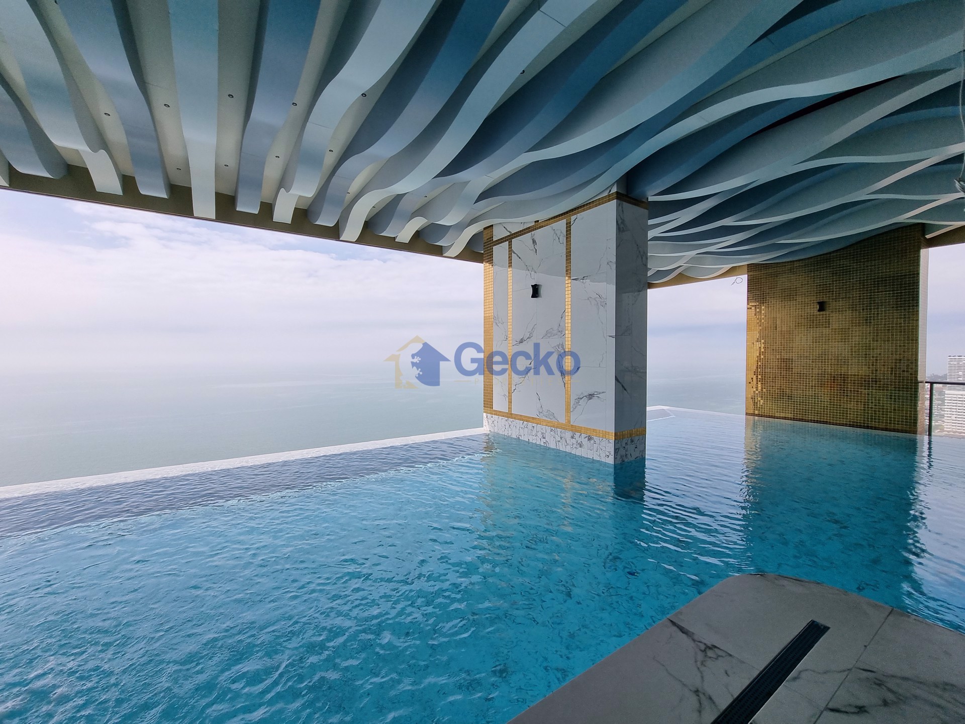 1 Bedroom Condo in Copacabana Beach Jomtien C011651