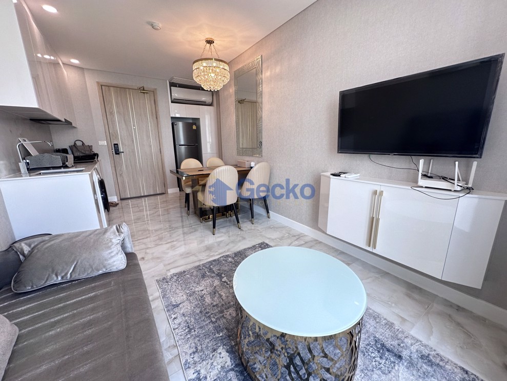 1 Bedroom Condo in Copacabana Beach Jomtien C011651 (Photo 2)