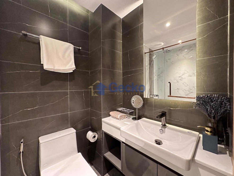 Studio Condo in Pristine Park III Jomtien C011436 (Photo 4)