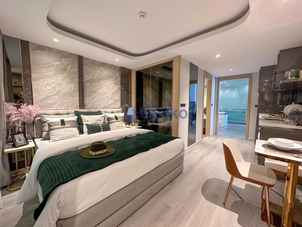 Studio Condo in Pristine Park III Jomtien C011436 (Cover Photo)
