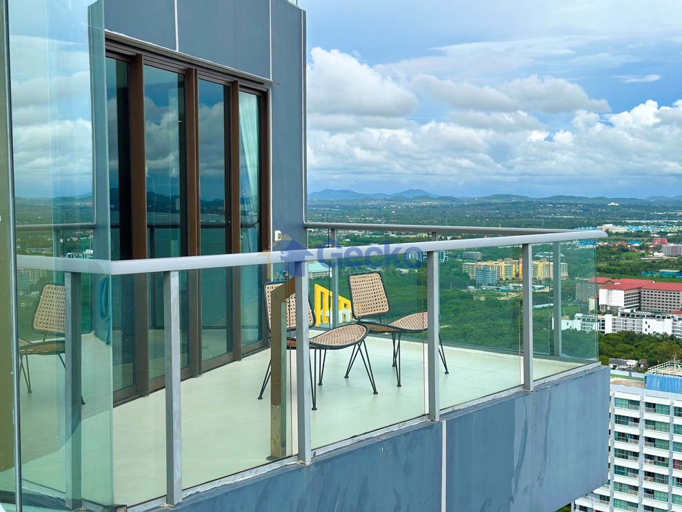 3 Bedrooms Condo in Aeras Jomtien C011658 (Photo 3)