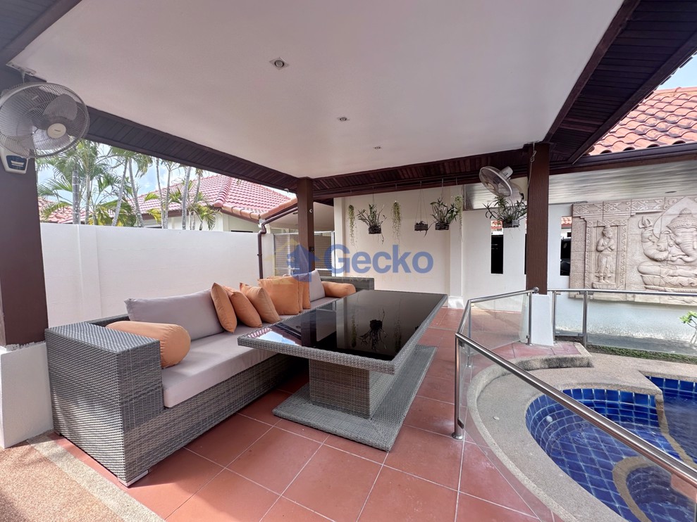 4 Bedrooms House in Baan Balina 2  Na Jomtien H011660 (Photo 2)